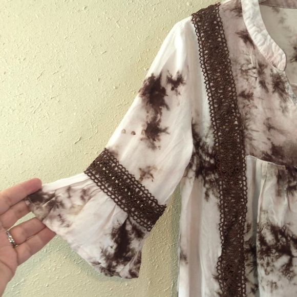 VIzio USA Brown & Tan Tie Die Bell Sleeves Tunic S - Picture 9 of 9